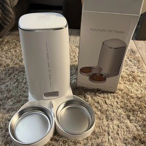 Automatic Cat Feeders, Cat Food Dispenser with Customize Feeding Schedule, Timed